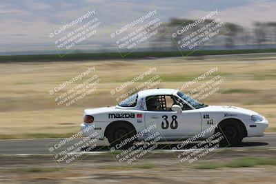 media/Jun-01-2024-CalClub SCCA (Sat) [[0aa0dc4a91]]/Group 3/Race/